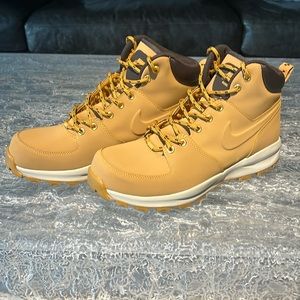 Nike Manoa boot